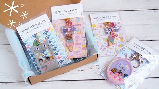 How I Package Handmade Resin Charms&Keychains for My Shop
Happy new year! Read Me
Buy me a cup of resin to help me support this channel: https://ko-fi.com/amymade
Instagram: @amymade.Ig
Tiktok: @amy_made
Amy.madeYT@gmail.com
My Shop: https://www.emiialchemii.com
I calculated this package I made and it cost me about $1.50. So I make sure to tack this fee onto the shipping and handling to the customer so there is no loss for me. You can always decrease the cost by buying your supplies wholesale.
This video is a paid partnership with Noissue: https://www.noissue.co
Bubble Mailer: https://www.ecoenclose.com/shop/recycled-mailers/recycled-bubble-mailers/
Glassine bag:https://www.clearbags.com/shop?q=glassine
Why do I use two different types of resin in my projects?
I use a casting resin to cast and a doming resin for doming.
Casting resin is usually low in viscosity and works very well in molds without much issue with the bubbles. Also the low viscosity will allow the resin to reach detailed area of the mold. Doming resin is thick in viscosity and holds its shape very nicely. It creates a full dome and tends to hold the surface tension much better than low viscosity resin. So lower risk of the resin dripping off the sides. It also gives the piece a smooth, flawless finish.
Videos for Resin Beginners:
Part 1 https://youtu.be/H7u2lvylzV8
Part 2 https://youtu.be/vu5LxIP33ps
Part 3 https://youtu.be/7wa5aepI-aw
How to Fill and Seal Shaker Charms: https://youtu.be/lNpM20GluKw
Disco Sting by Kevin MacLeod is licensed under a Creative Commons Attribution 4.0 license. https://creativecommons.org/licenses/by/4.0/
Source: http://incompetech.com/music/royalty-free/index.html?isrc=USUAN1100363
Artist: http://incompetech.com/ How I Package Handmade Resin Charms&Keychains for My Shop