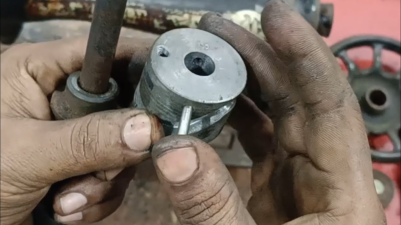 Usha ki purani machine ka pin wala kame ko change karna, repair videos sewing machine service ###