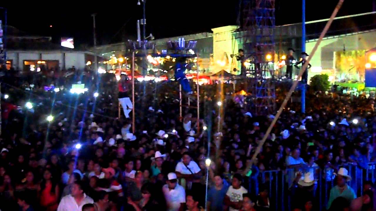 Grupo Legitimo Teatro del Pueblo FENAPO 2014. Vamonos Pa El Baile. camera iphone 8 plus apk