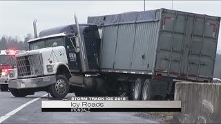 Multiple people injured in 20-vehicle crash on I-459 South