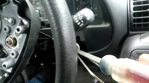 Remove ignition switch from 98 saturn no key https://www.youtube.com/watch?v=zCP1opj2B38