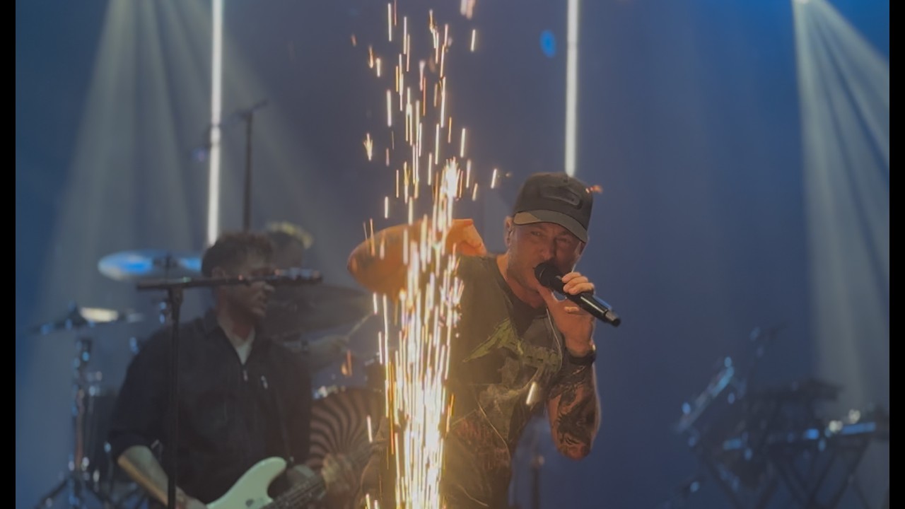 Counting Stars - OneRepublic - Singapore - 2 March 2026 [4K CINEMATIC]