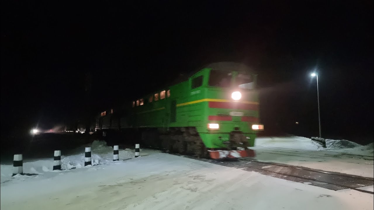 2ТЭ10У-0221 около станции Кукас.