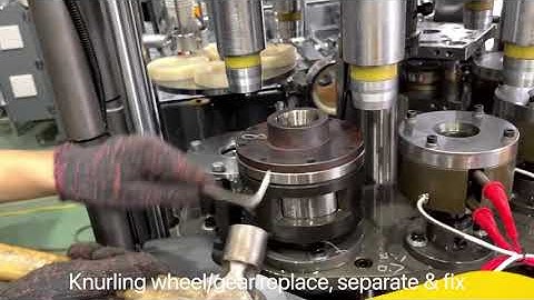 Cup bottom knurling gear replace change , separate process of paper cup making machine