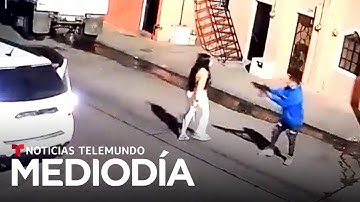 Mujer golpea auto con una escoba en México. Un hombre sacó un rifle y la mató | Noticias Telemundo