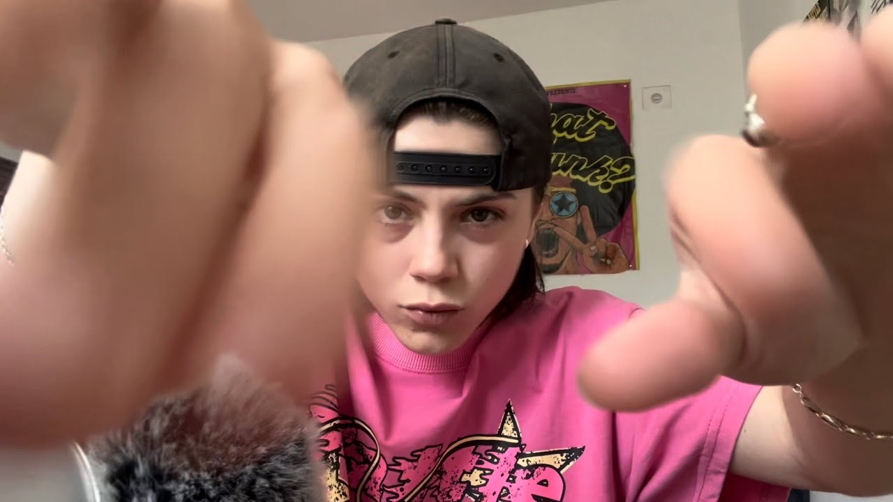 ASMR DESSIN & CHUCHOTEMENT