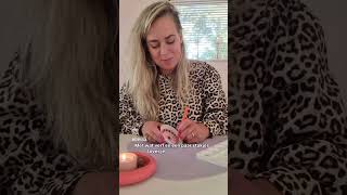 🔴 Herfsttijd = creativiteit 🍂 Stippen is eenvoudig, ontspannend en leuk!