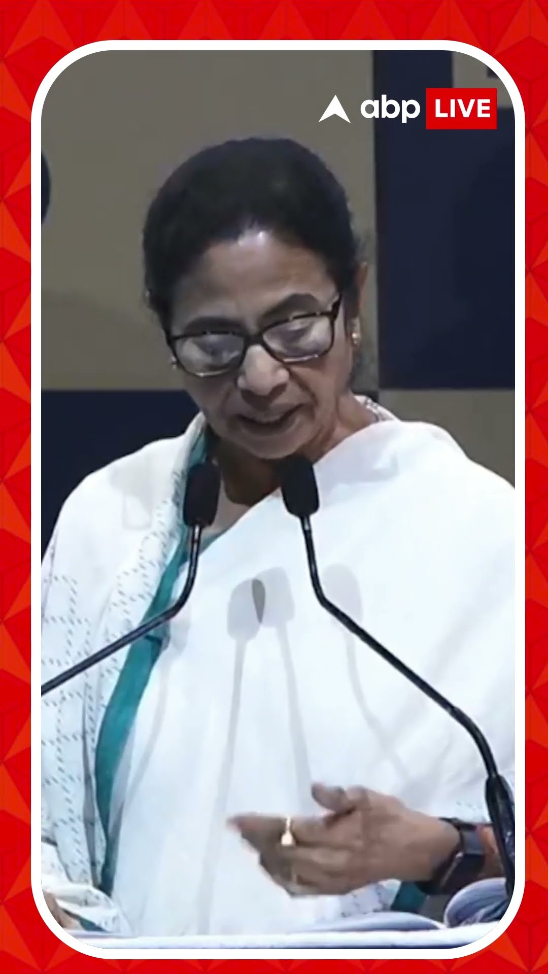 'আগে শুধুই লোডশেডিং হত, এখন আর হয় না', বললেন মমতা