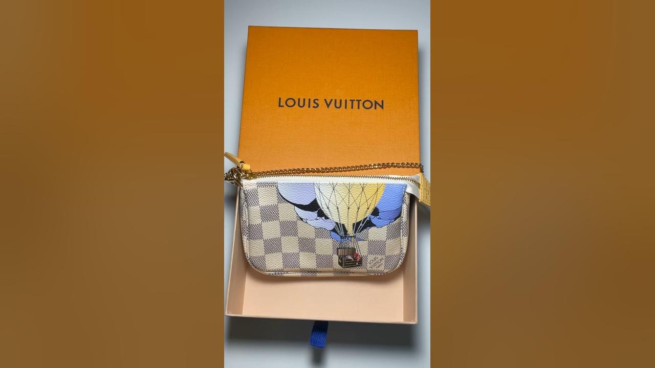 Louis Vuitton Damier Azur Pochette Accessories Illustre