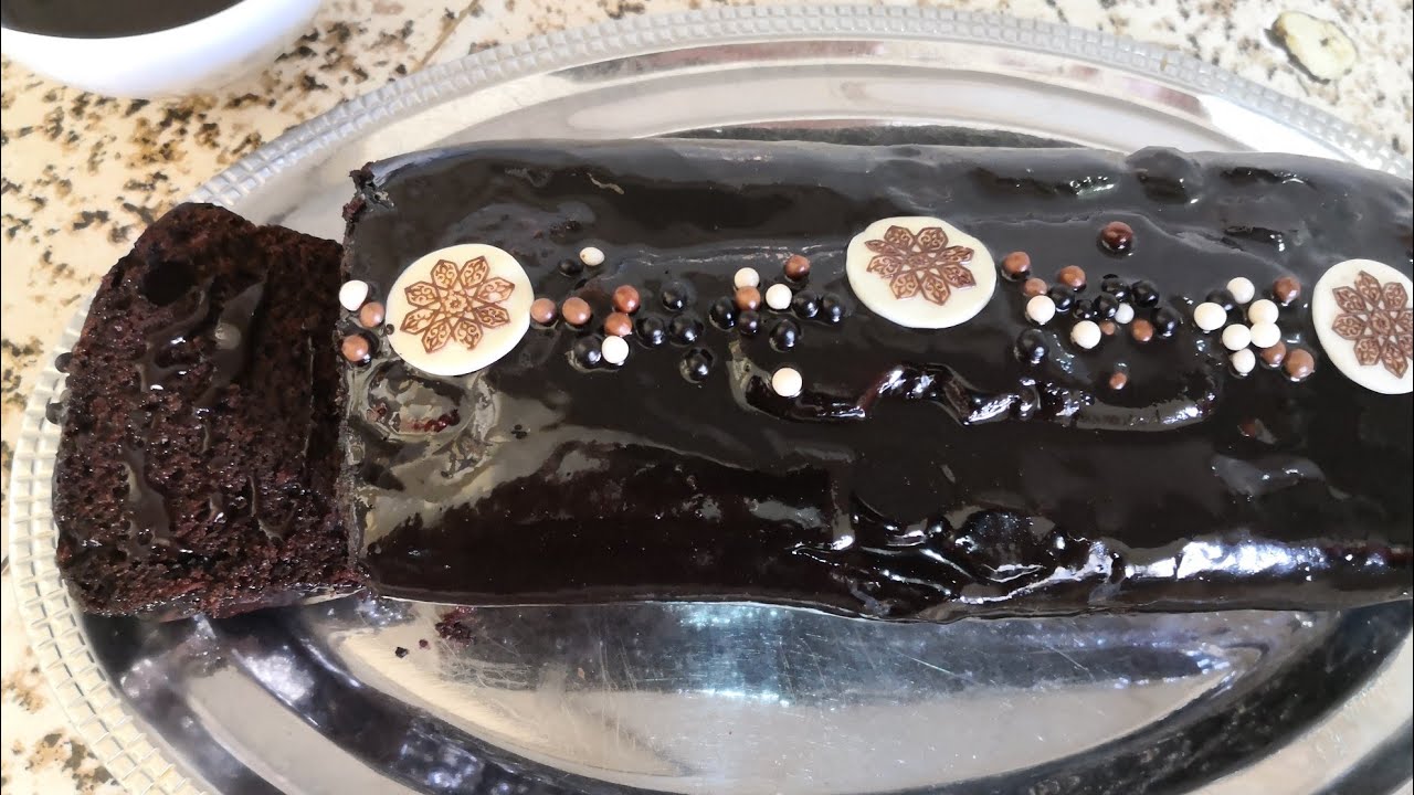 كيكة بالشكلاط مرافقة مع صوص قوام رائع تستحق التجربة