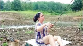 Ng1ntipp S4R4NG ikan dari dekat lebihh seru..!!! 