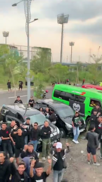 MERIAHNYA BCS SAMPAI DI STADION GBT - PERSEBAYA VS PSS SLEMAN