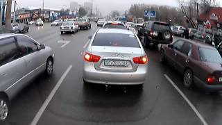 Алматы. Едут прямо из левого ряда 20141121 1447