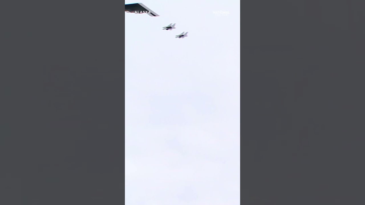 U S B 2 Bomber Fighter Jets Flyover Trump And Putin
