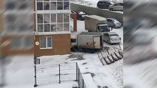 Снежный коллапс на дорогах Владивостока 2021.