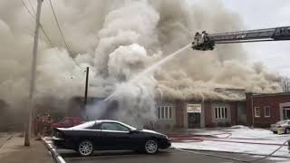 Fire at carpet store in Columbus, Indiana