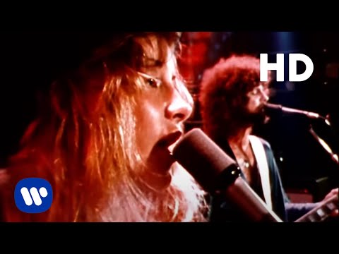 Fleetwood Mac - Go Your Own Way (Official Music Video)
