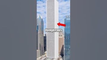 The most DANGEROUS skyscraper in Chicago 🤯 #building #architecture #viral