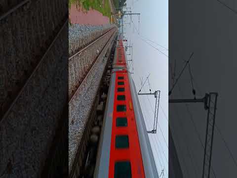 Puri Ahmedabad Express creates magical track sounds !! #puriexpress #wap7 #trains #vskpwap7 #ecor