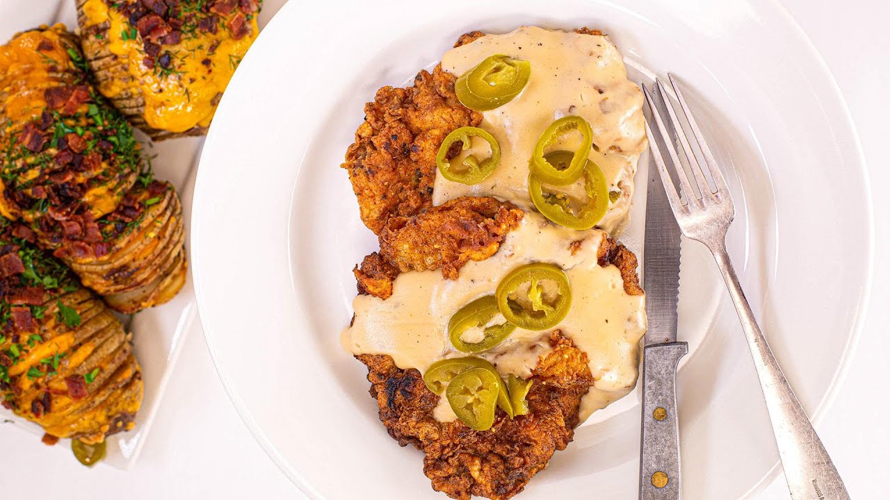 How To Make Texas Chicken-Fried Steak & Creamed Gravy By Rachael | Rachael Ray Show