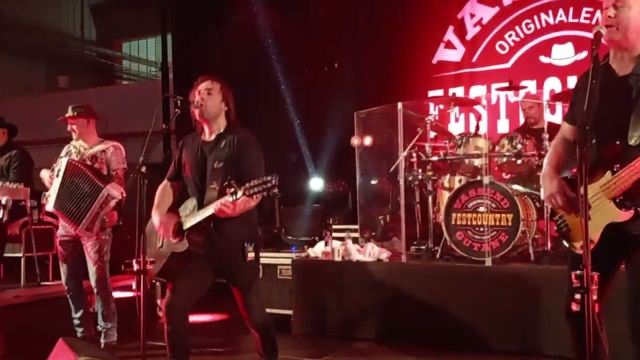 Vassendgutane med låta Granada fra Odderøya hallen i Kristiansand fre 28.11.25