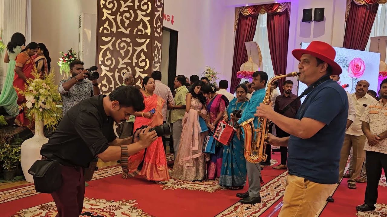 Omme ninnannu kan thumbha Kannada song Instrumental on Saxophone by SJ