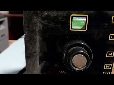 Радиола Урал-114 принимает Международное радио Китая на КВ