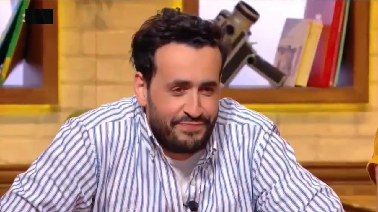 Guarda Quel dictateur a dessiné ? - Jonathan Cohen su YouTube Guarda Quel dictateur a dessiné ? - Jonathan Cohen su YouTube