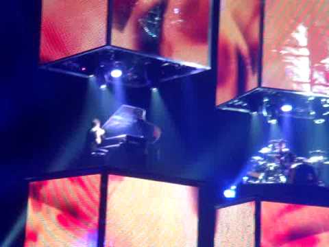 Muse - Feeling Good Live @ Madrid 2009