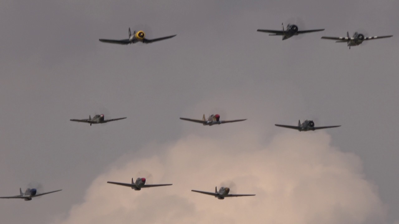 Massive Aircraft Formation 'The Balbo'  - Duxford Flying Legends 2017