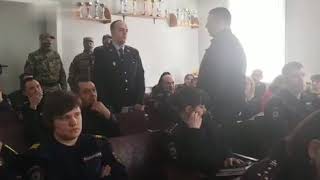 В Хабаровском крае ФСБ провели урок по противодействию коррупции в отделении МВД на практике В Хабаровском крае ФСБ провели урок по противодействию коррупции в отделении МВД на практике