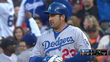 LAD@SF: Gonzalez plates Gordon with a single to left