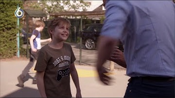 Schoolplein geld / Komt een man bij de dokter / kembdd