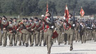 Pedazo de Desfile que se Marcan los de la Brigada Guzmán el Bueno X.