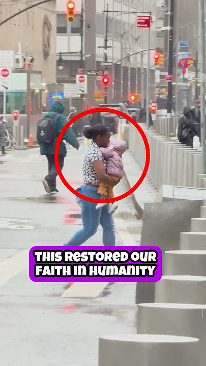 Young Mom Was Soaked in the Rain Holding Her Baby! Until a Kind Stranger Stepped In! #shorts