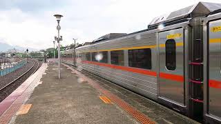 [HD] The Taiwan TRA up Local train no. 3514 and down Tzu-Chiang train no. 301 at Fangliao Station
