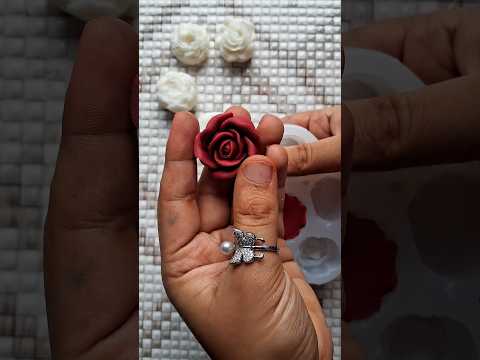 Little Flowers Candle #smallbusiness #satisfying #shorts