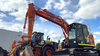 Hitachi ZX135US