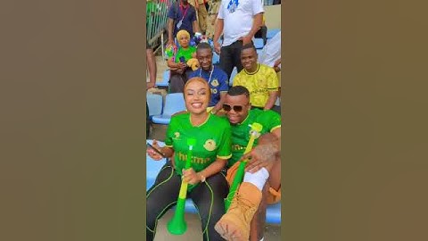 HARMONIZE NA BABY WAKE POSHY QUEEN WAKIISHANGILIA YANGA KWA MKAPA