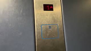 2002 Pickerings hydraulic lift @ Christopher Pratts, Leeds