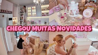 INSTALAMOS O VIDRO DA PORTA I CHEGOU MUITA COISA LINDA I AGORA SIM A COZINHA ESTÁ FICANDO LINDA 