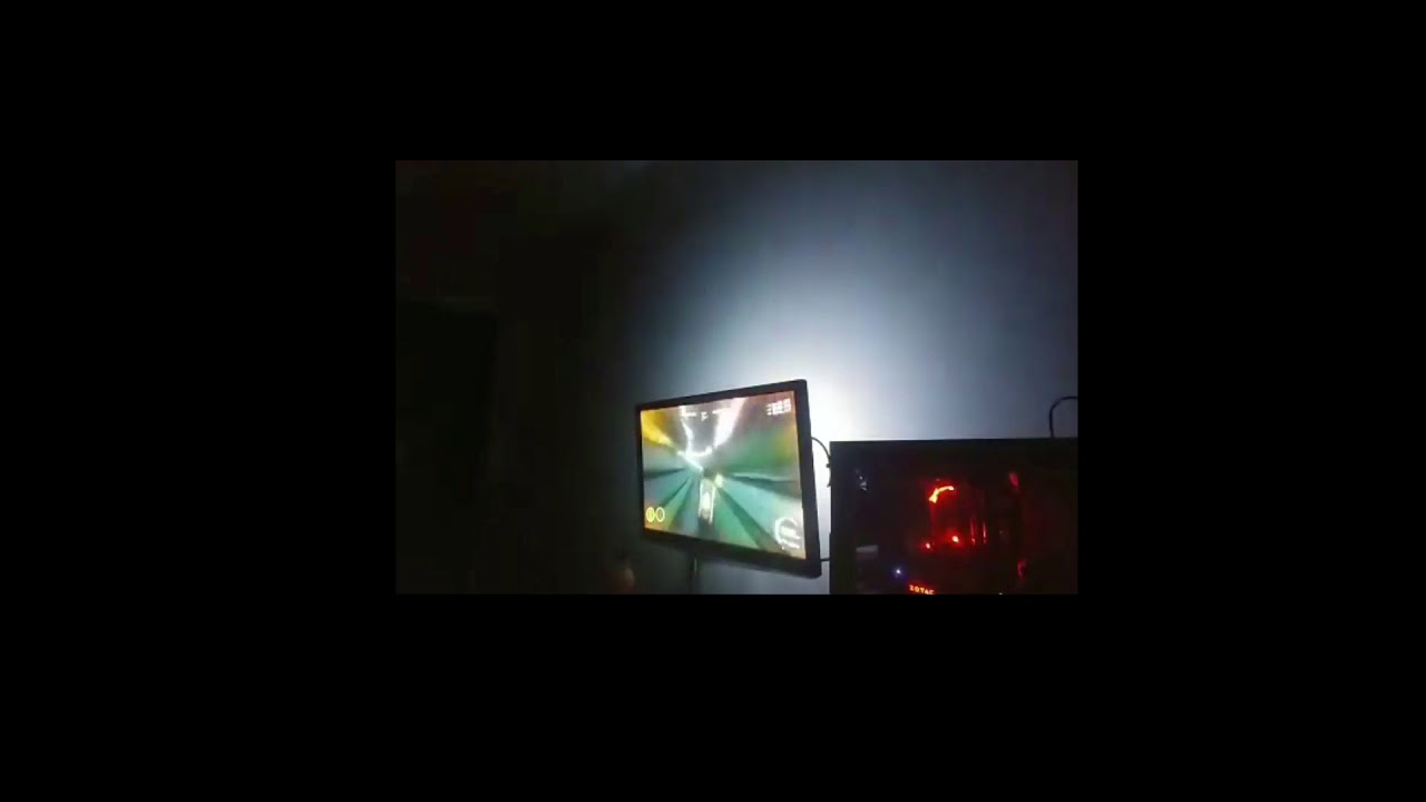 DIY Reactive Ambient Lighting PC Monitor using Arduino while playing