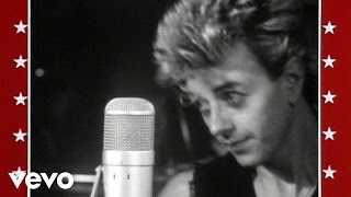 Video thumbnail of "Stray Cats - Rebels Rule"