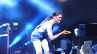 Jessie J - Domino - Girl Effect Live 20.07.14