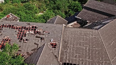 5 Signs You Need a Roofing Contractor  Dont Ignore These Roof Warning Signs!