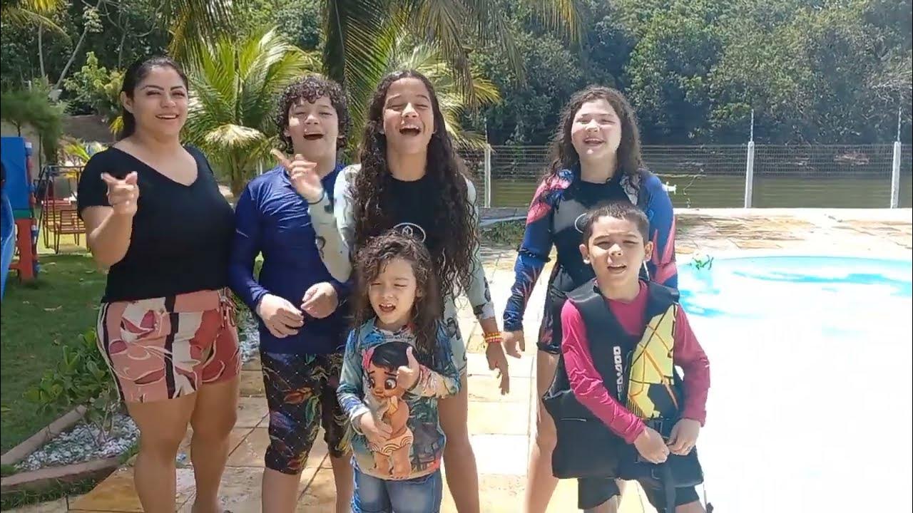 Desafio Dos Balões Na Piscina Com Meus Primos Youtube