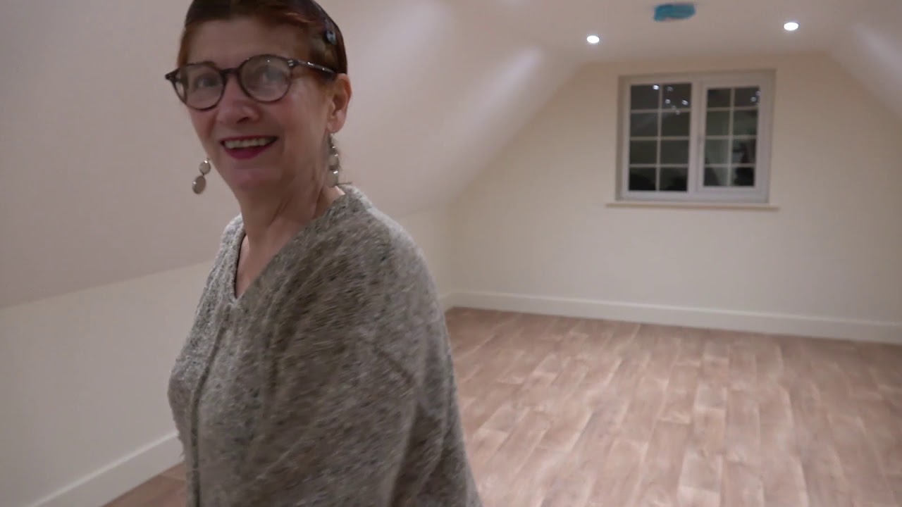 Glanhau yn Gorffwyll (Cleaning Frenzy) YouTube