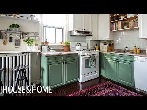 Not-So-Simple DIY Small Kitchen Makeover!