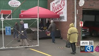 VIDEO: People flock to Martin Rosol's for their traditional Easter kielbasa