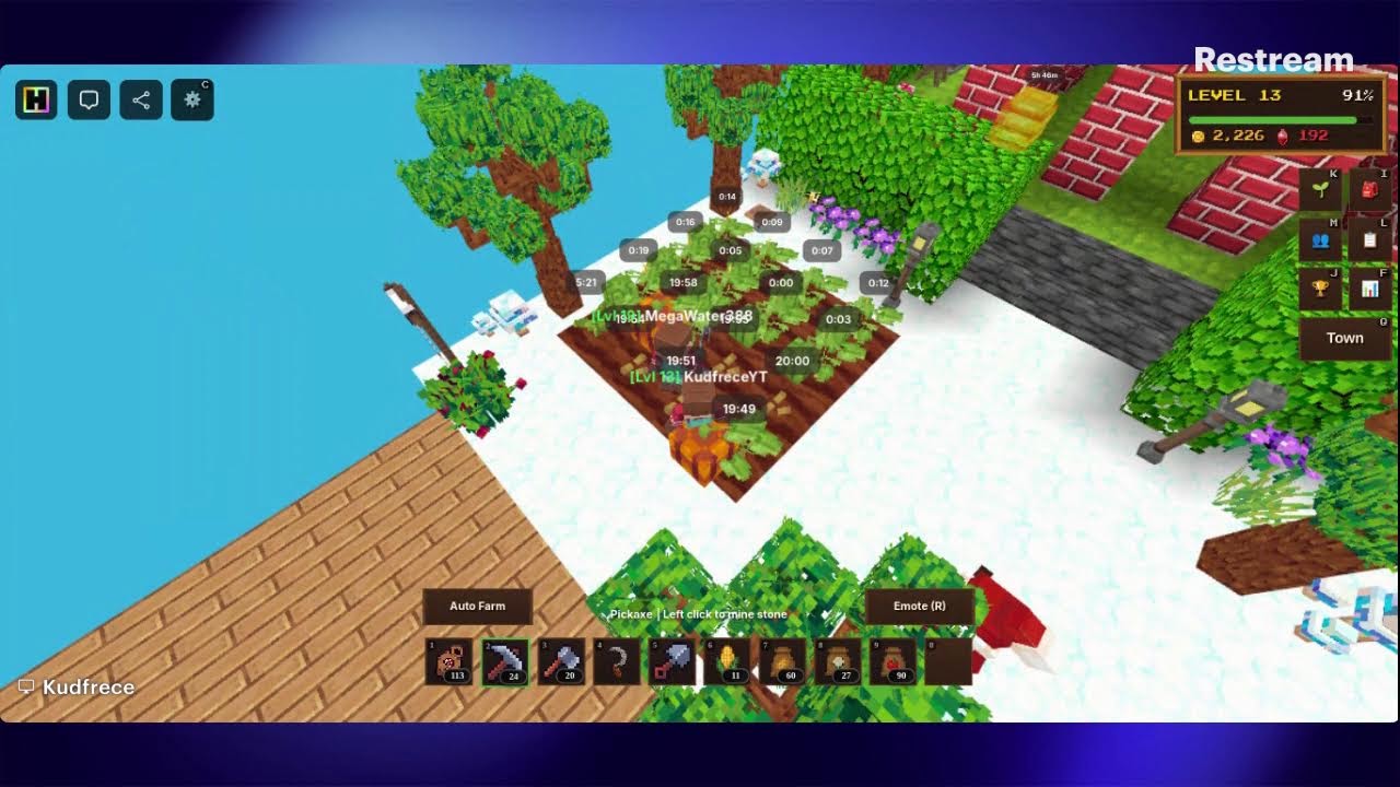 Playing Hytopia block hunt (gameplay no mic)